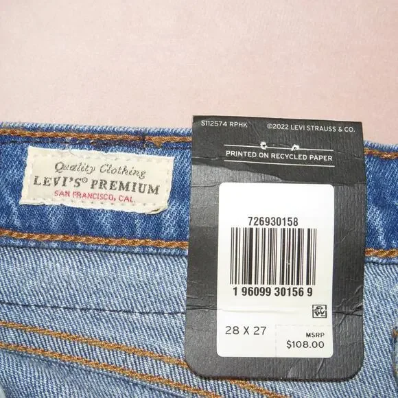 Levi’s Premium Medium Wash Distressed Ribcage Straight Ankle Jeans - Picture 12 of 15